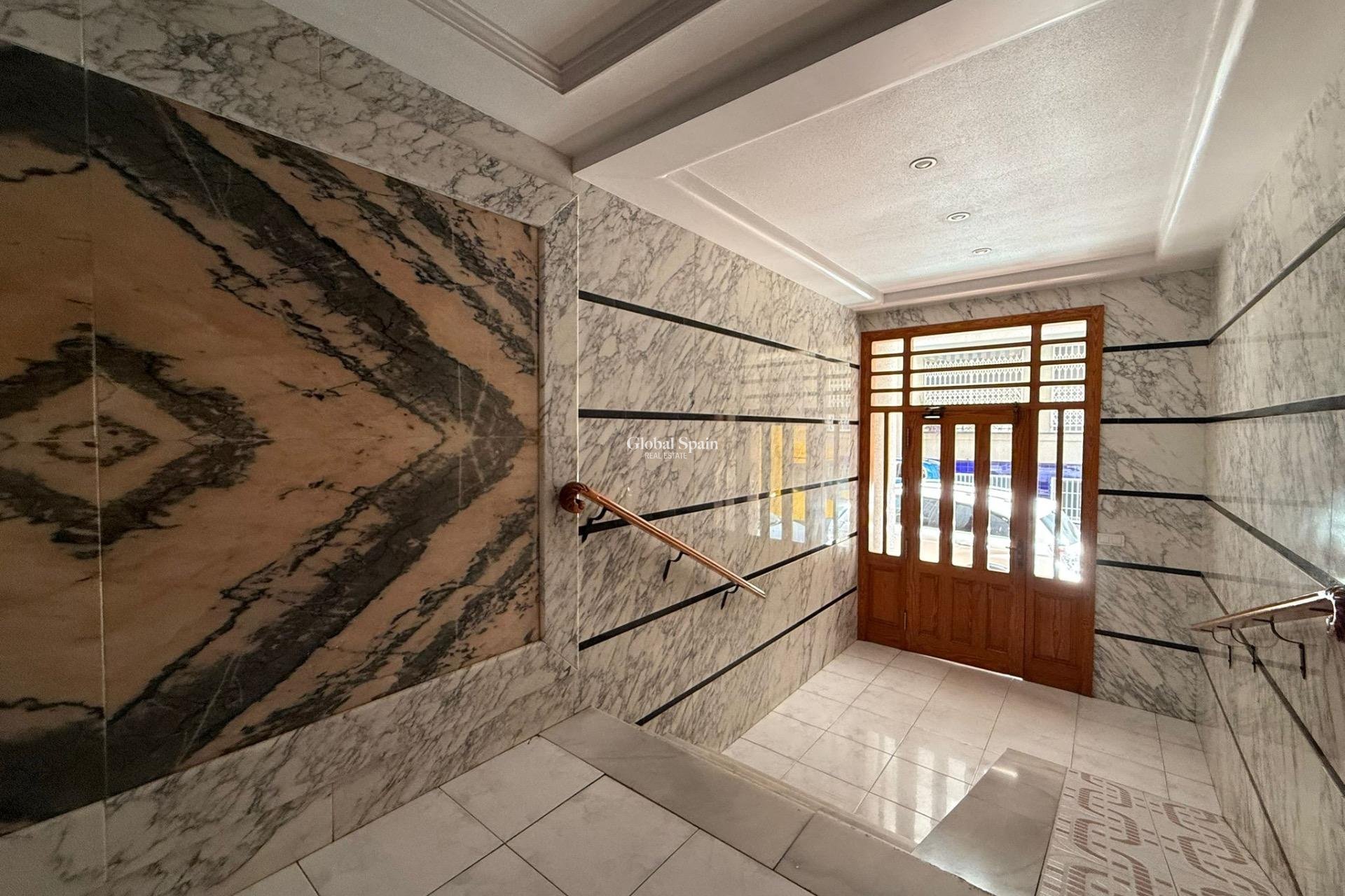 Resale - PENTHOUSE -
TORREVIEJA - Estacion de autobuses