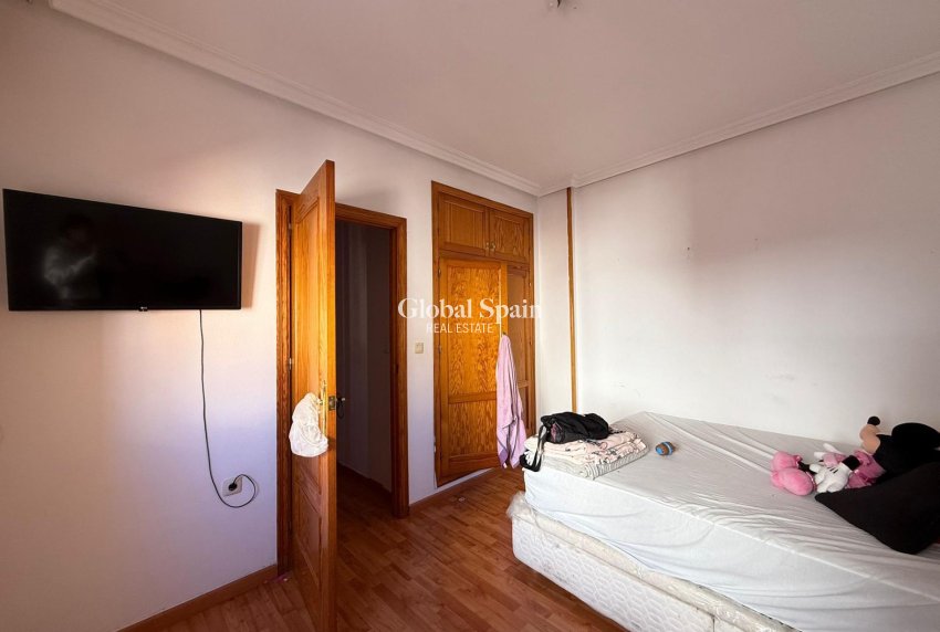 Resale - PENTHOUSE -
TORREVIEJA - Estacion de autobuses