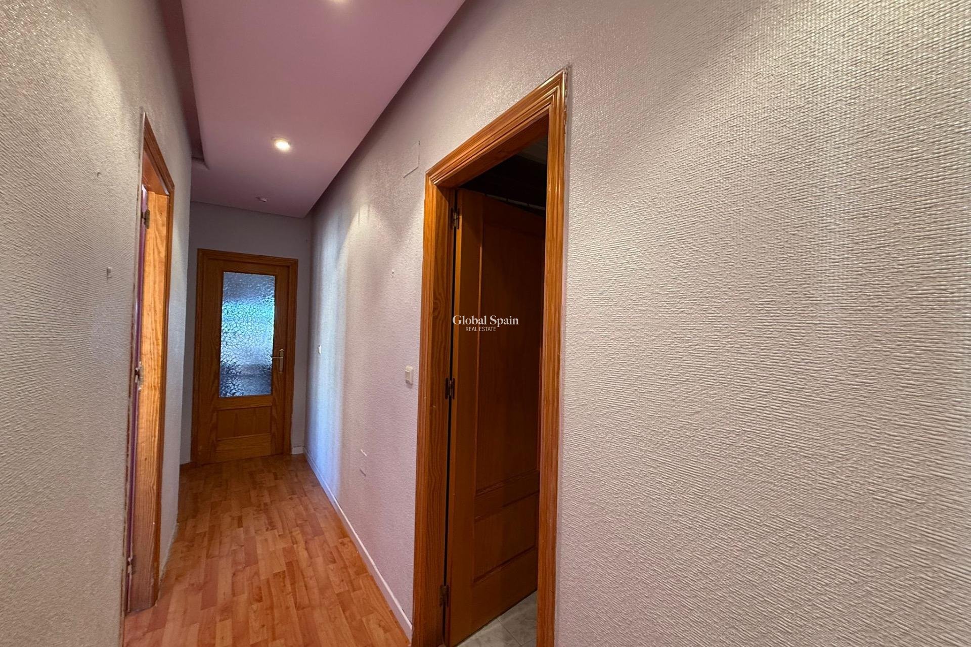 Resale - PENTHOUSE -
TORREVIEJA - Estacion de autobuses