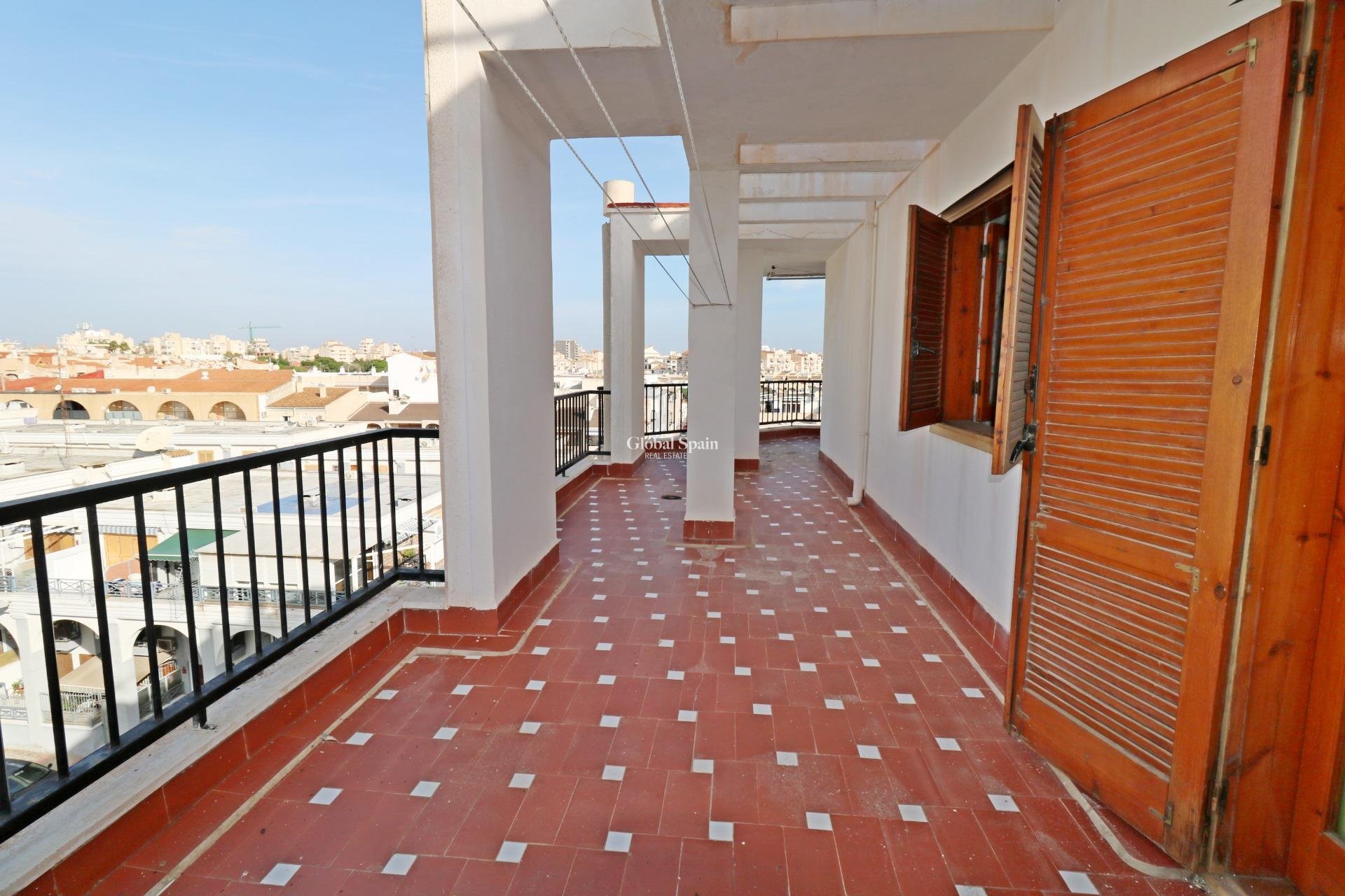 Resale - PENTHOUSE -
TORREVIEJA - Habaneras