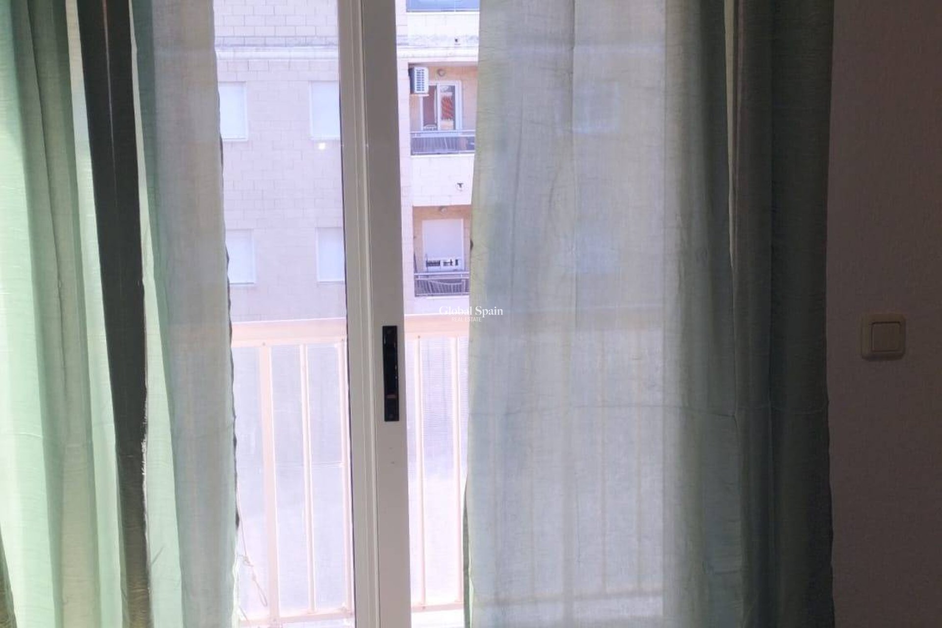Resale - PENTHOUSE -
TORREVIEJA - La Mata pueblo