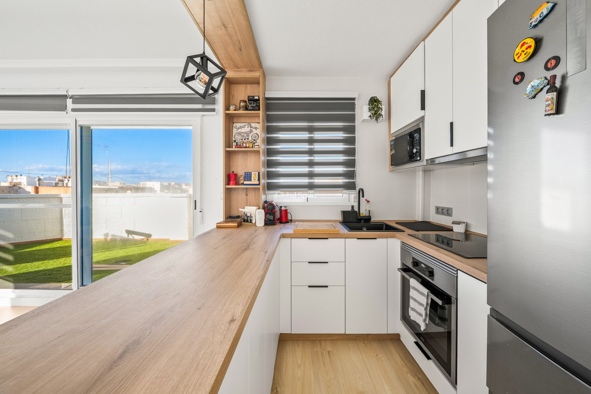 Resale - PENTHOUSE -
TORREVIEJA - La Mata