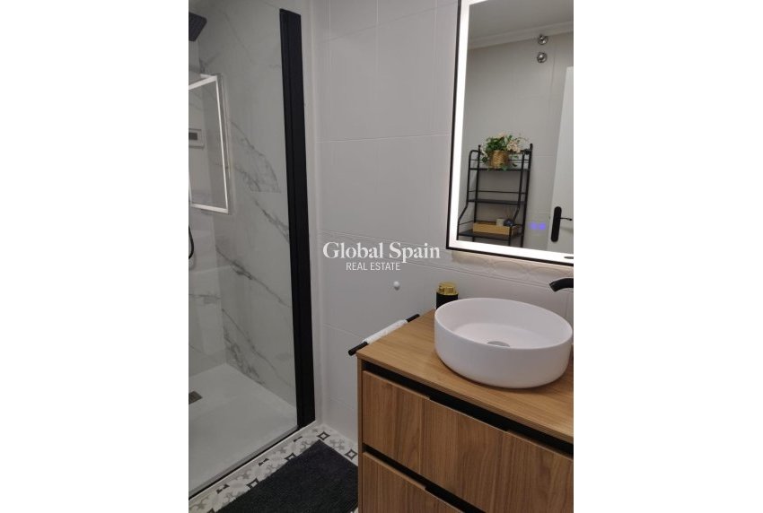 Resale - PENTHOUSE -
TORREVIEJA - La Mata