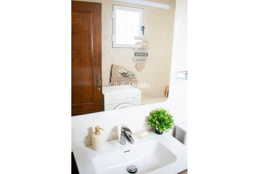 Resale - PENTHOUSE -
TORREVIEJA - La Mata