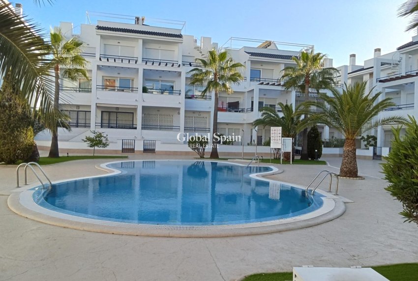Resale - PENTHOUSE -
TORREVIEJA - La Veleta