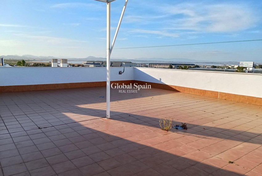 Resale - PENTHOUSE -
TORREVIEJA - La Veleta