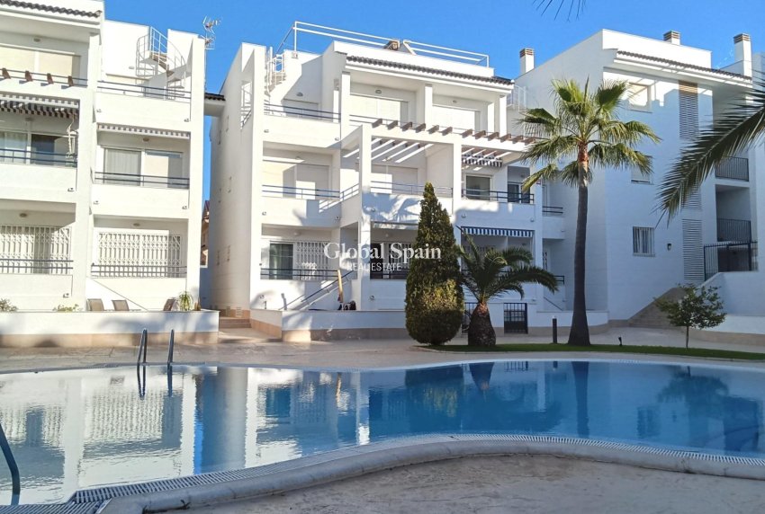 Resale - PENTHOUSE -
TORREVIEJA - La Veleta