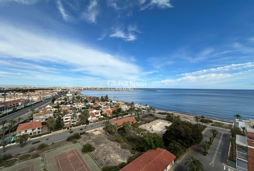 Resale - Penthouse -
TORREVIEJA - La Veleta