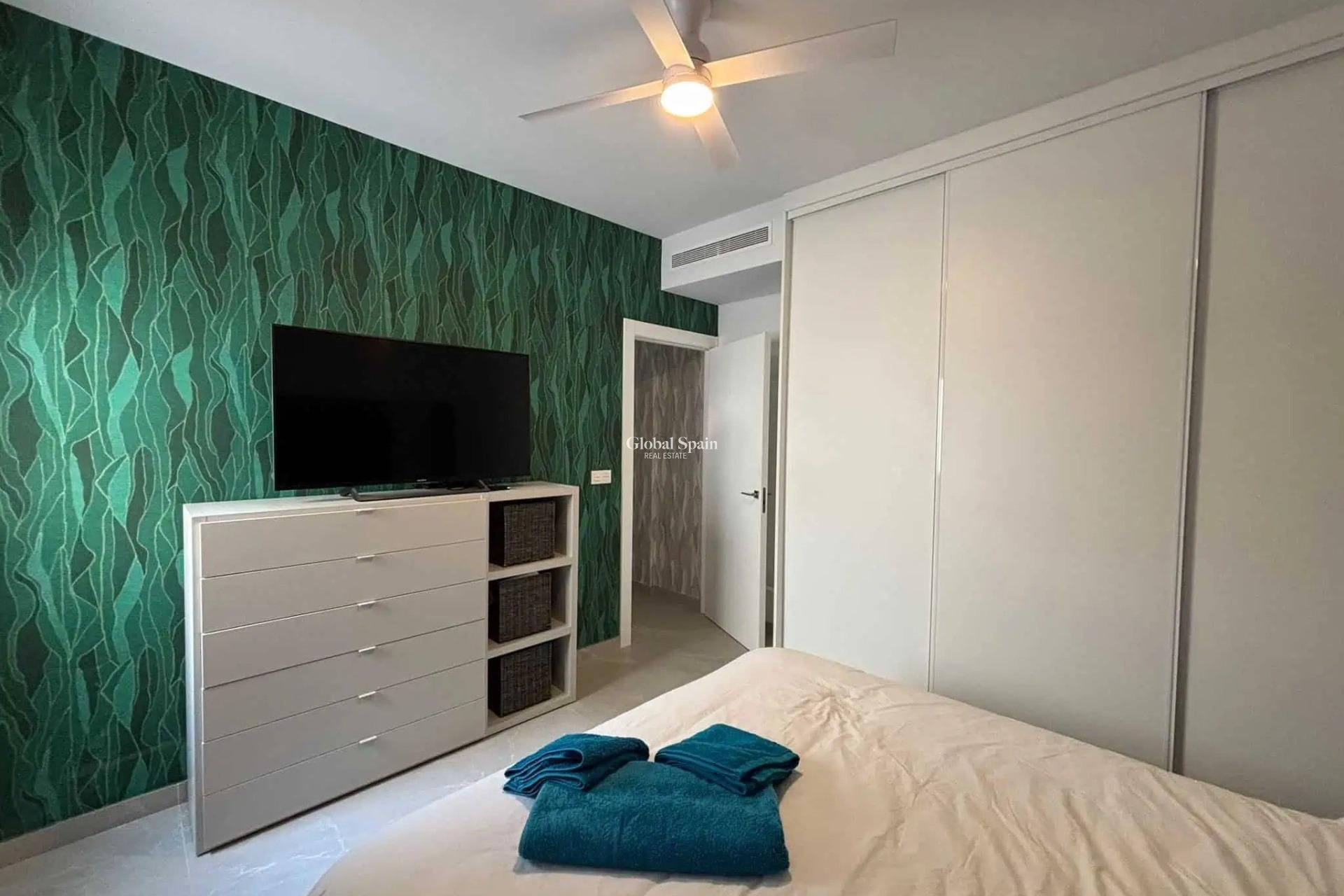 Resale - PENTHOUSE -
TORREVIEJA - Las Piscinas Naturales