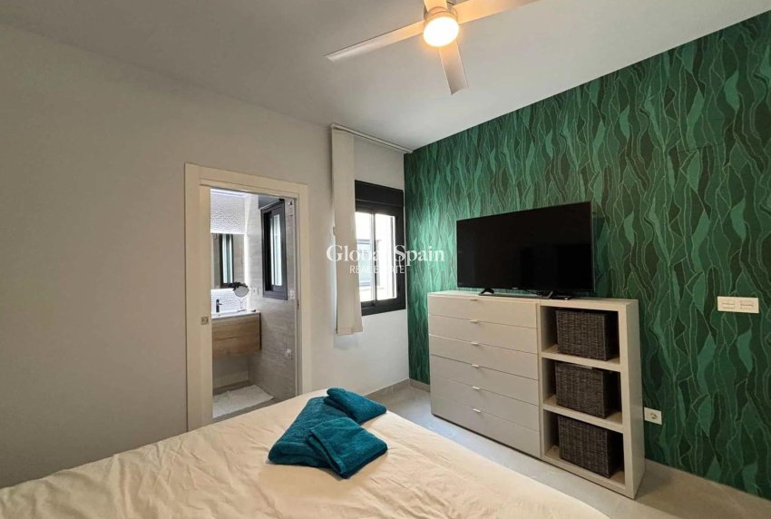Resale - PENTHOUSE -
TORREVIEJA - Las Piscinas Naturales