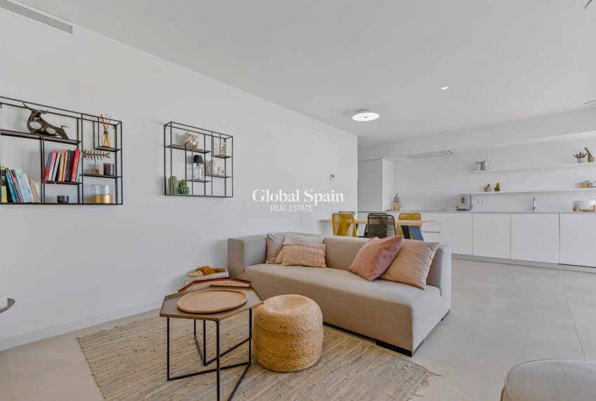 Resale - PENTHOUSE -
TORREVIEJA - LOS BALCONES - LOS ALTOS