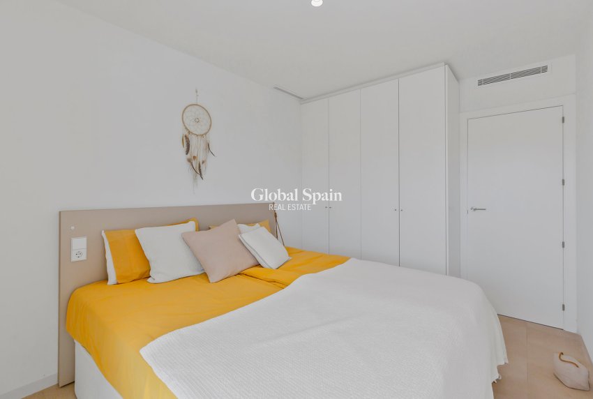 Resale - PENTHOUSE -
TORREVIEJA - LOS BALCONES - LOS ALTOS