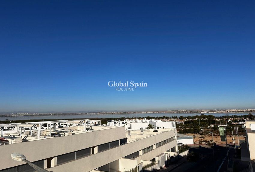 Resale - Penthouse -
TORREVIEJA - LOS BALCONES - LOS ALTOS