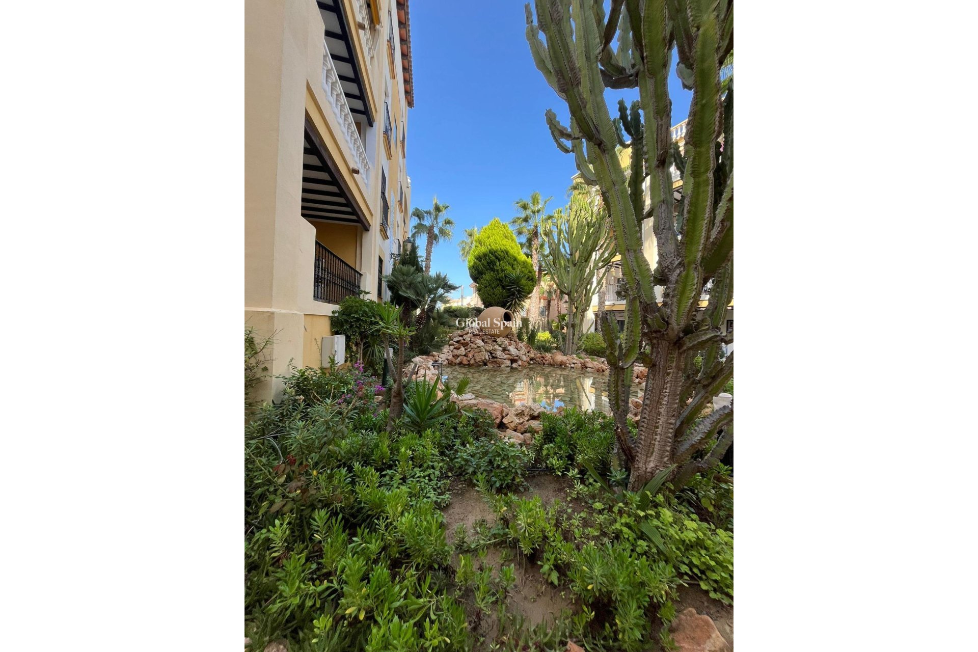 Resale - PENTHOUSE -
TORREVIEJA - Los Frutales