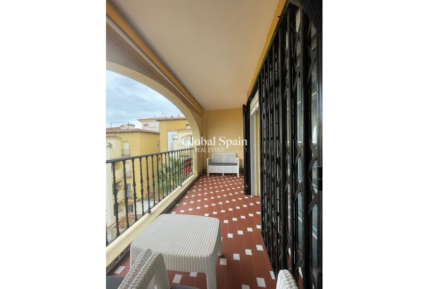 Resale - PENTHOUSE -
TORREVIEJA - Los Frutales