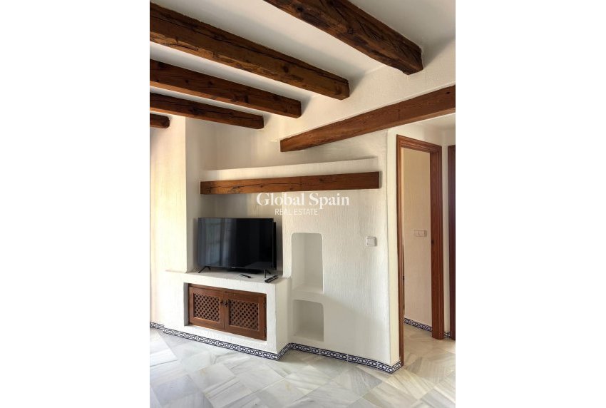 Resale - PENTHOUSE -
TORREVIEJA - Los Frutales