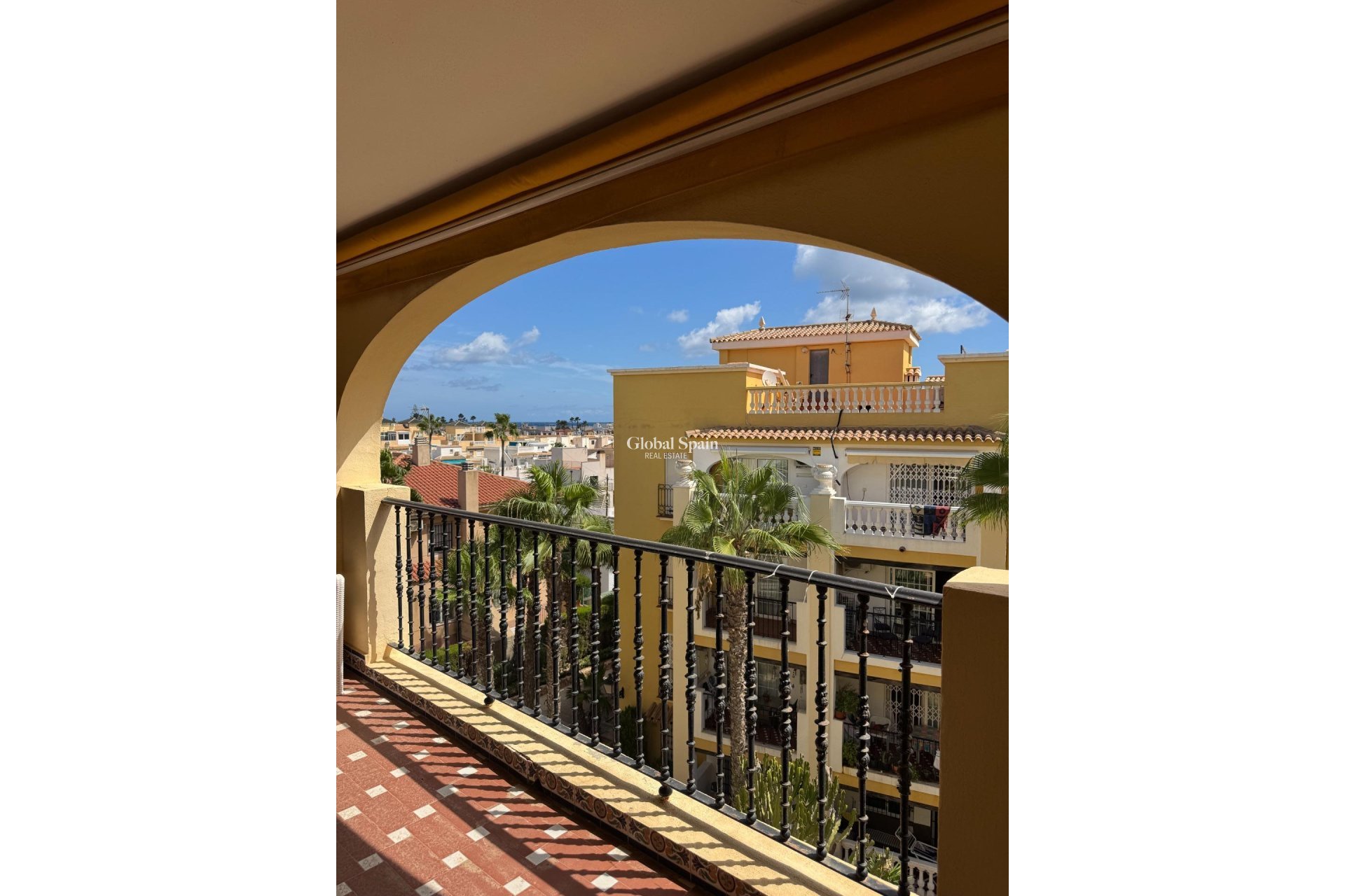 Resale - PENTHOUSE -
TORREVIEJA - Los Frutales