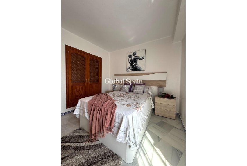 Resale - PENTHOUSE -
TORREVIEJA - Los Frutales