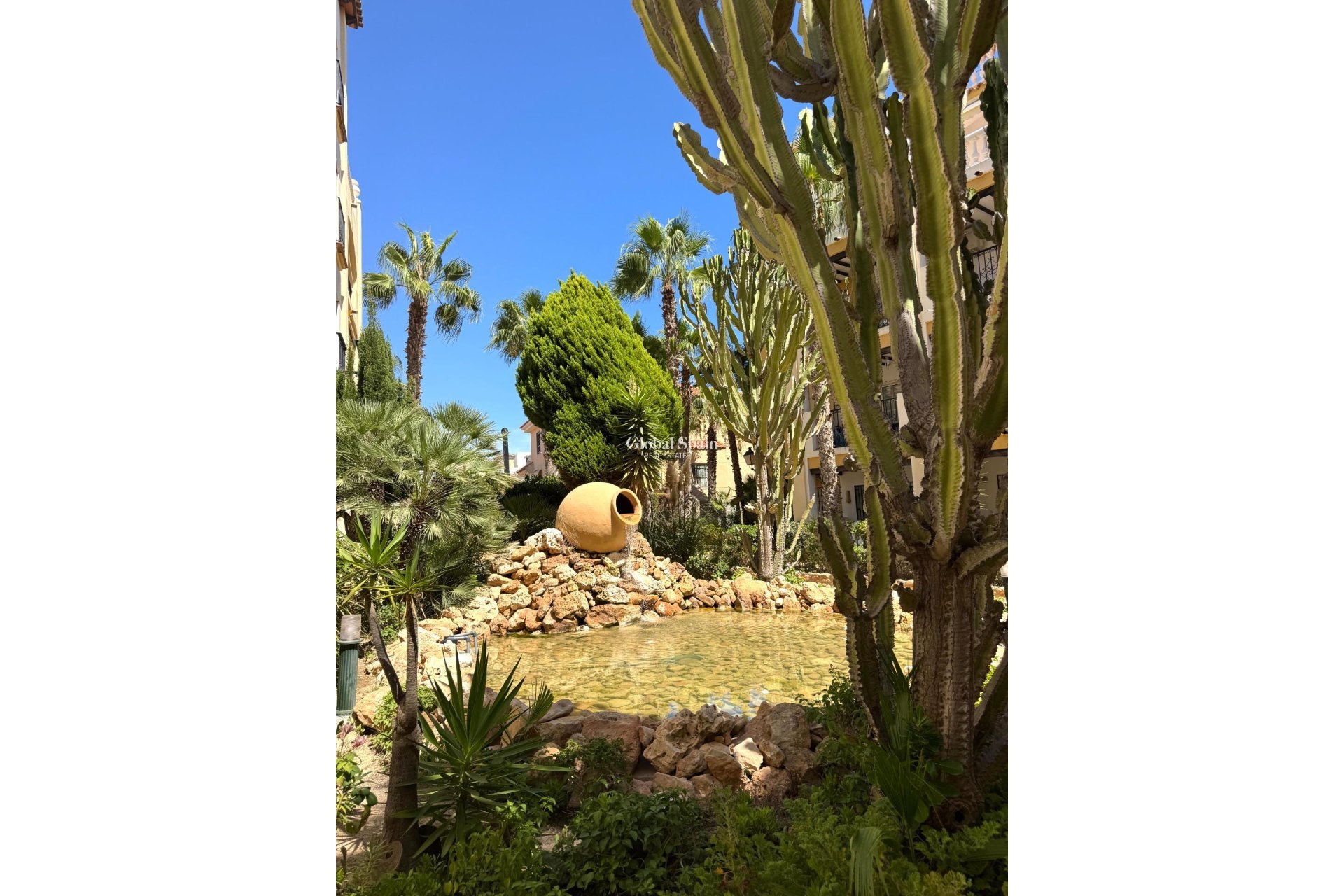 Resale - PENTHOUSE -
TORREVIEJA - Los Frutales