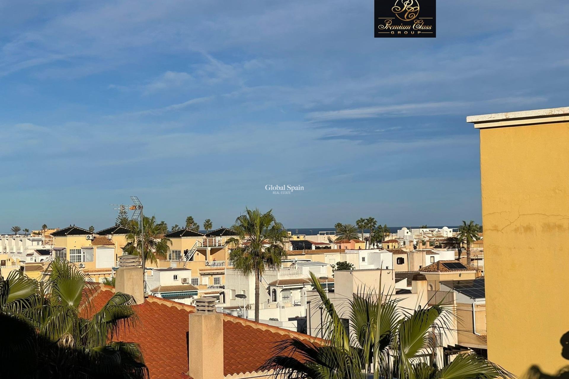 Resale - PENTHOUSE -
TORREVIEJA - Los Frutales