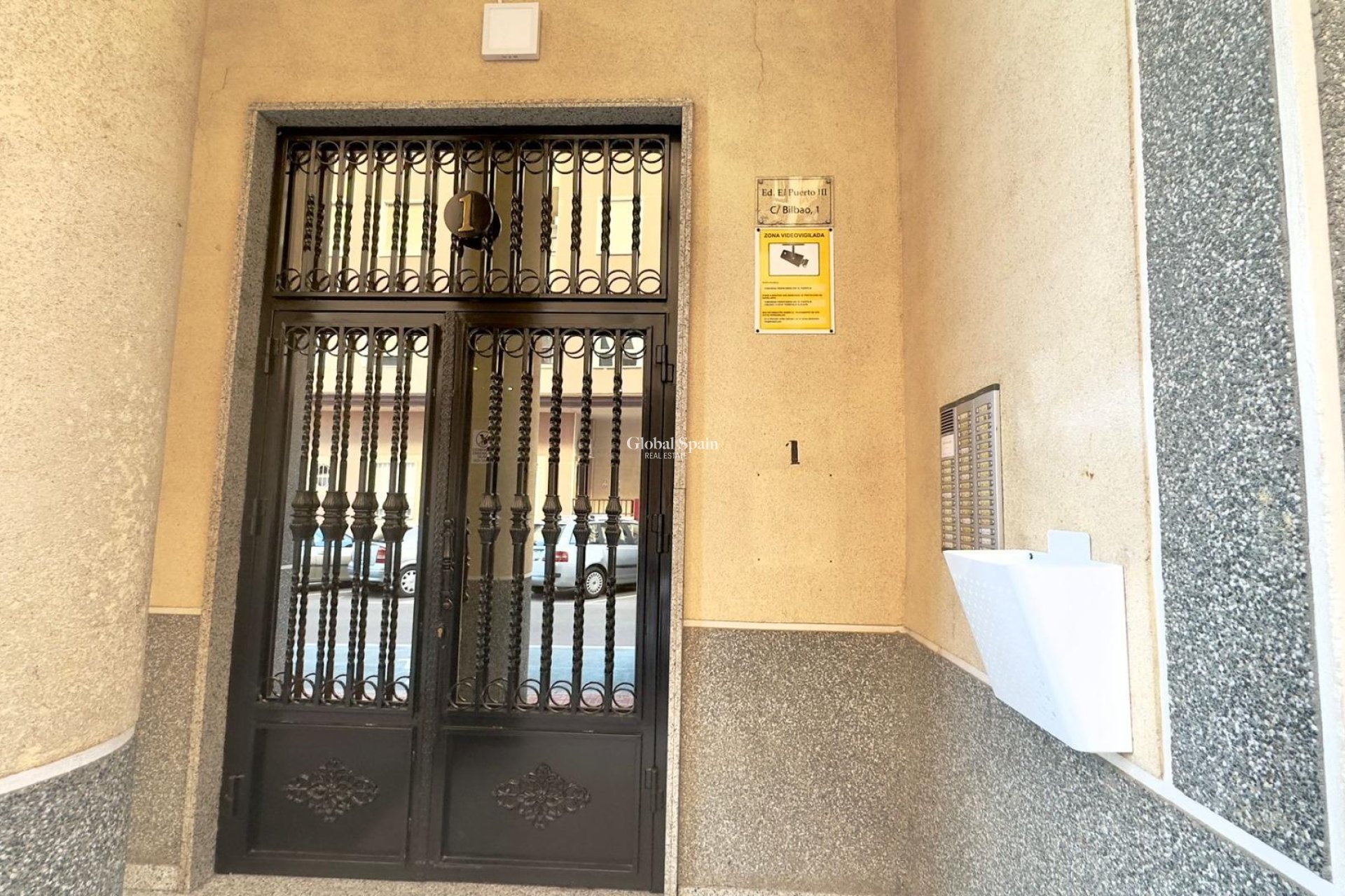 Resale - PENTHOUSE -
TORREVIEJA - Parque de las Naciones