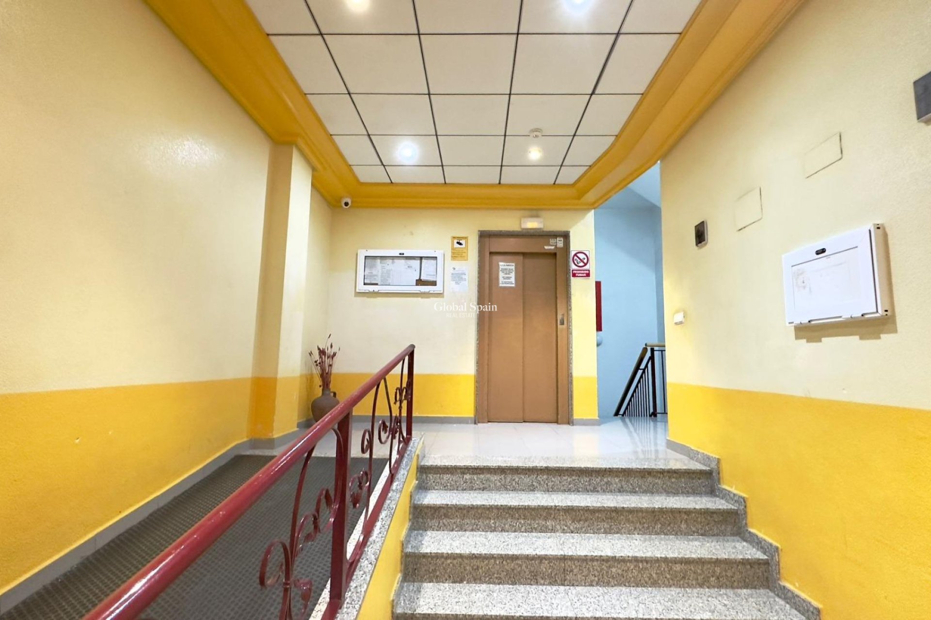 Resale - PENTHOUSE -
TORREVIEJA - Parque de las Naciones