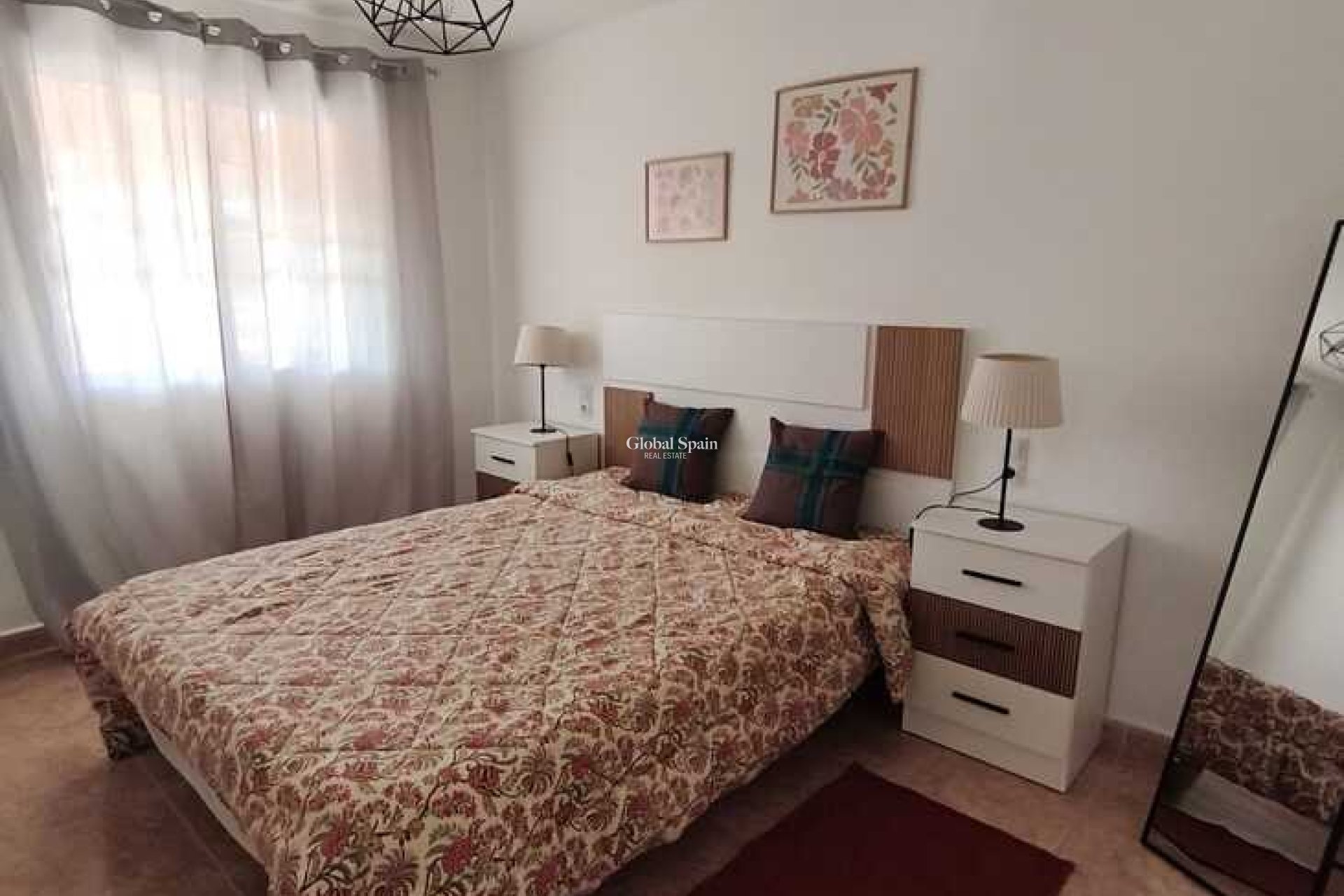 Resale - PENTHOUSE -
TORREVIEJA - Parque de las Naciones