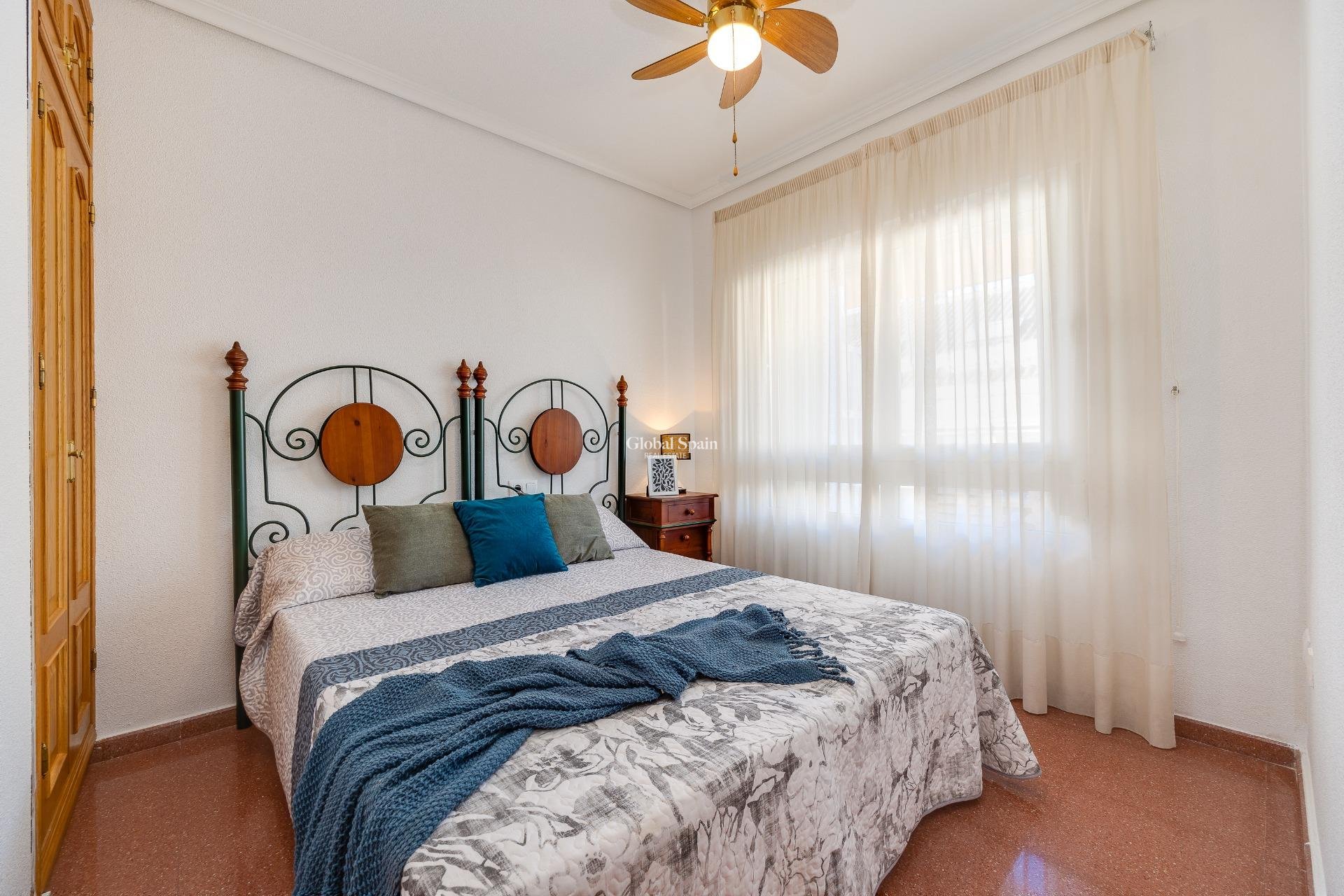 Resale - PENTHOUSE -
TORREVIEJA - Paseo maritimo