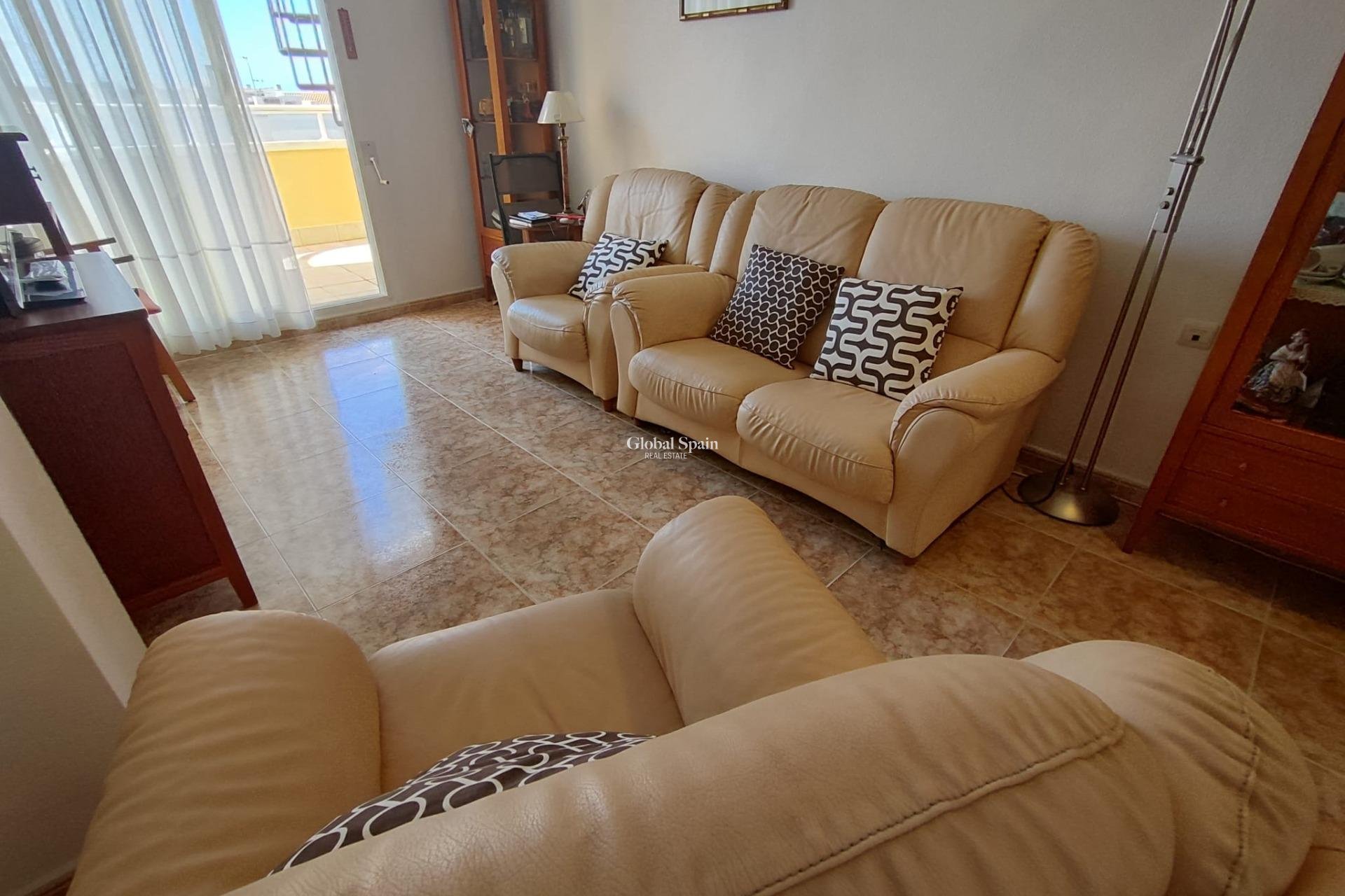 Resale - PENTHOUSE -
TORREVIEJA - Paseo maritimo