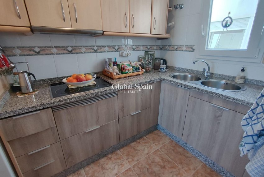 Resale - PENTHOUSE -
TORREVIEJA - Paseo maritimo