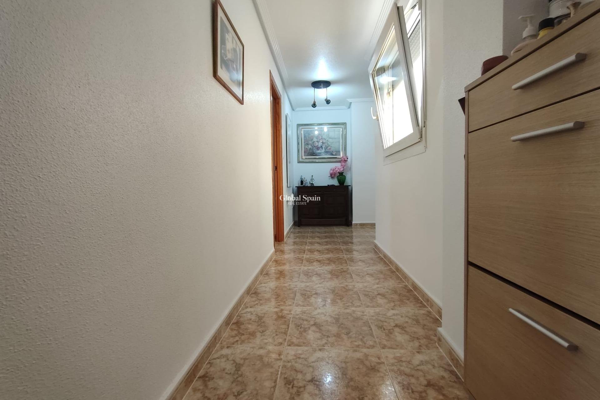 Resale - PENTHOUSE -
TORREVIEJA - Paseo maritimo