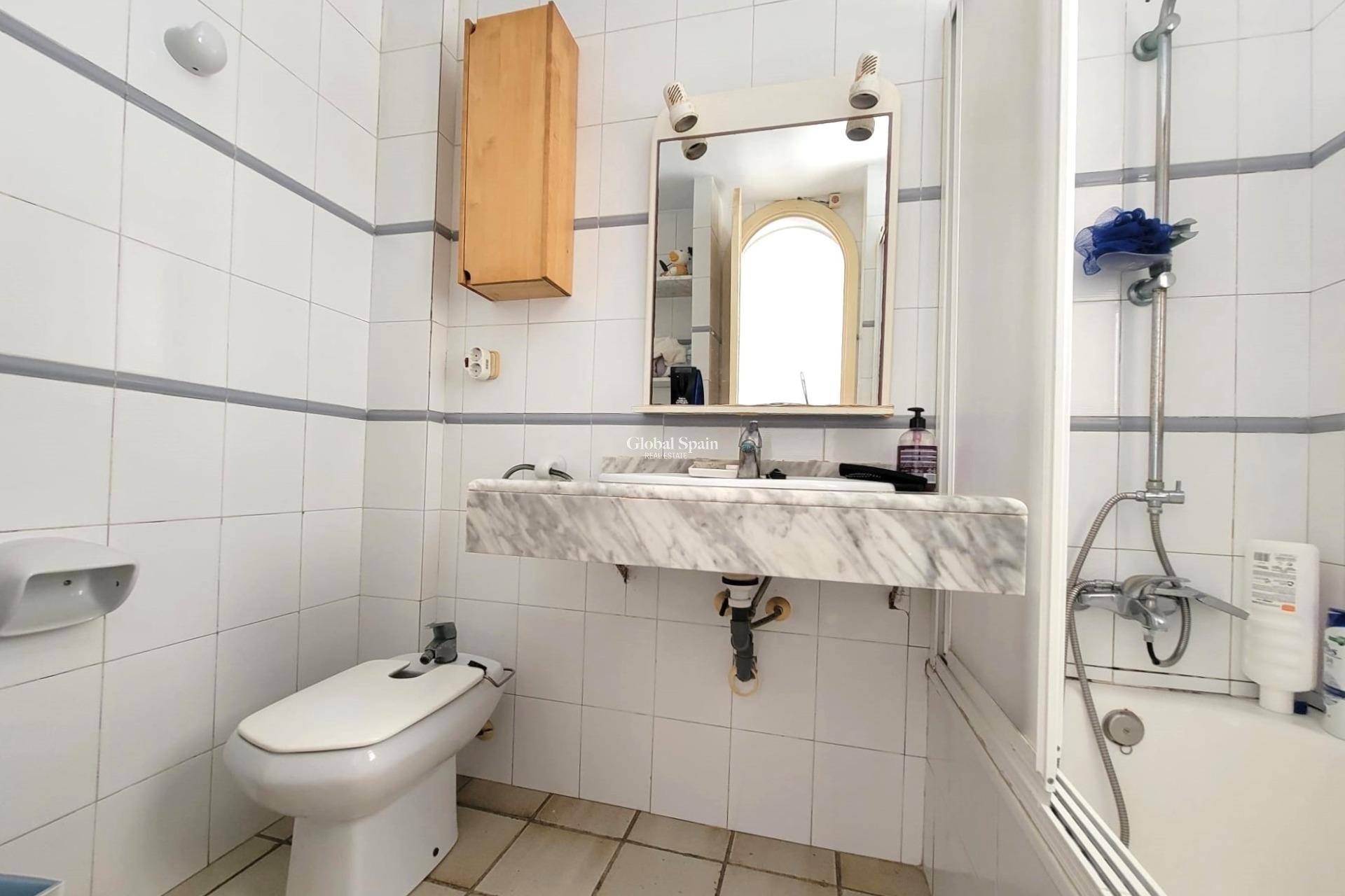 Resale - PENTHOUSE -
TORREVIEJA - Playa De La Mata