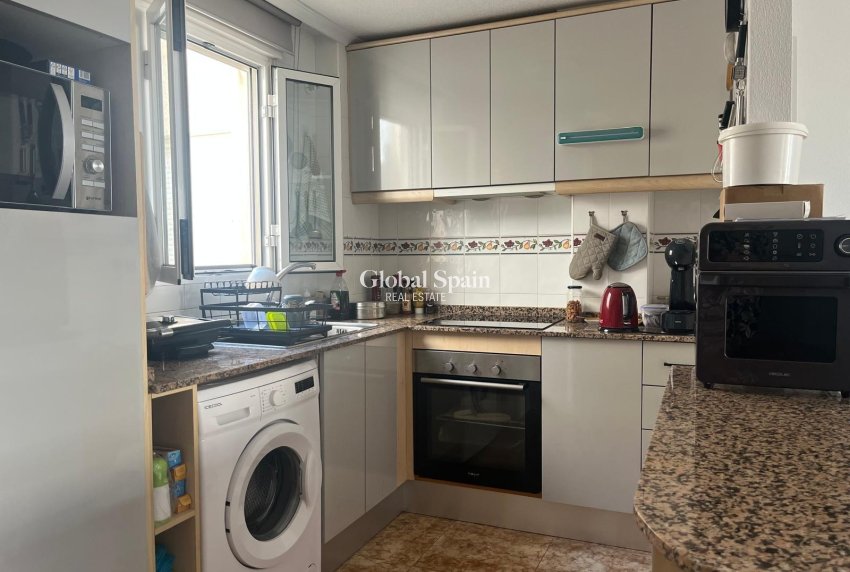 Resale - Penthouse -
TORREVIEJA - Playa de los Locos