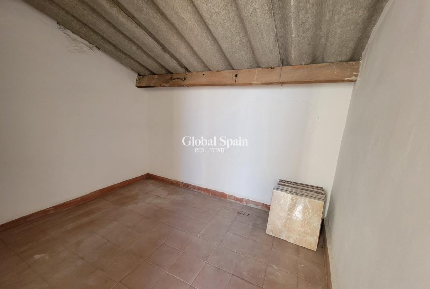 Resale - PENTHOUSE -
TORREVIEJA - Playa de los Locos