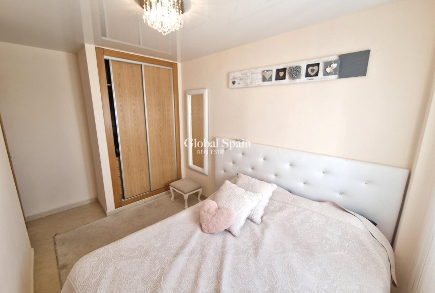 Resale - PENTHOUSE -
TORREVIEJA - Playa de los Locos