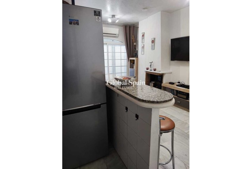 Resale - PENTHOUSE -
TORREVIEJA - Playa de los Locos