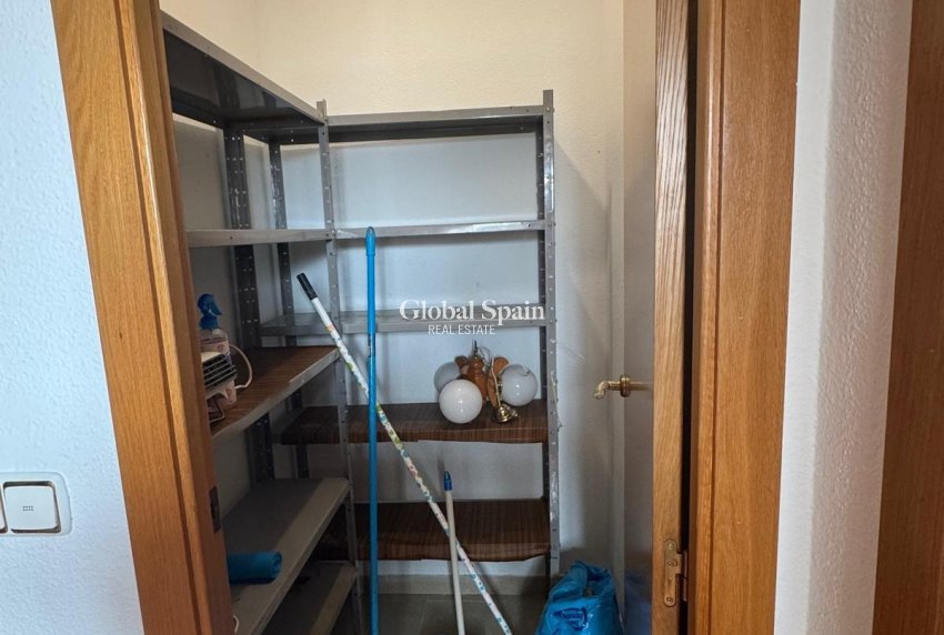 Resale - PENTHOUSE -
TORREVIEJA - Playa de los Locos