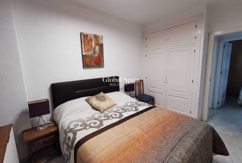 Resale - PENTHOUSE -
TORREVIEJA - Playa de los Locos