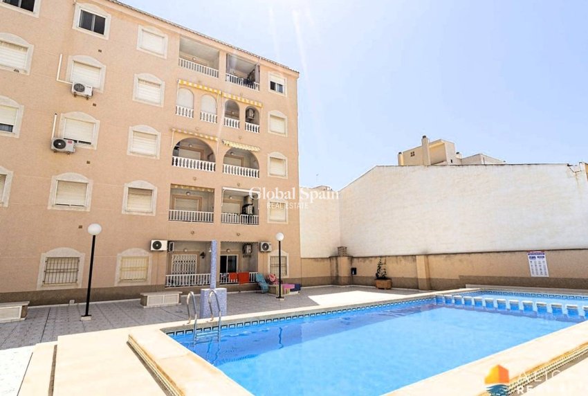 Resale - PENTHOUSE -
TORREVIEJA - Playa de los Locos