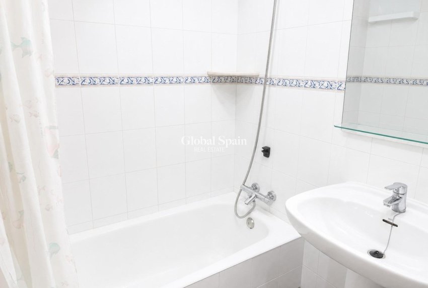Resale - PENTHOUSE -
TORREVIEJA - Playa de los locos