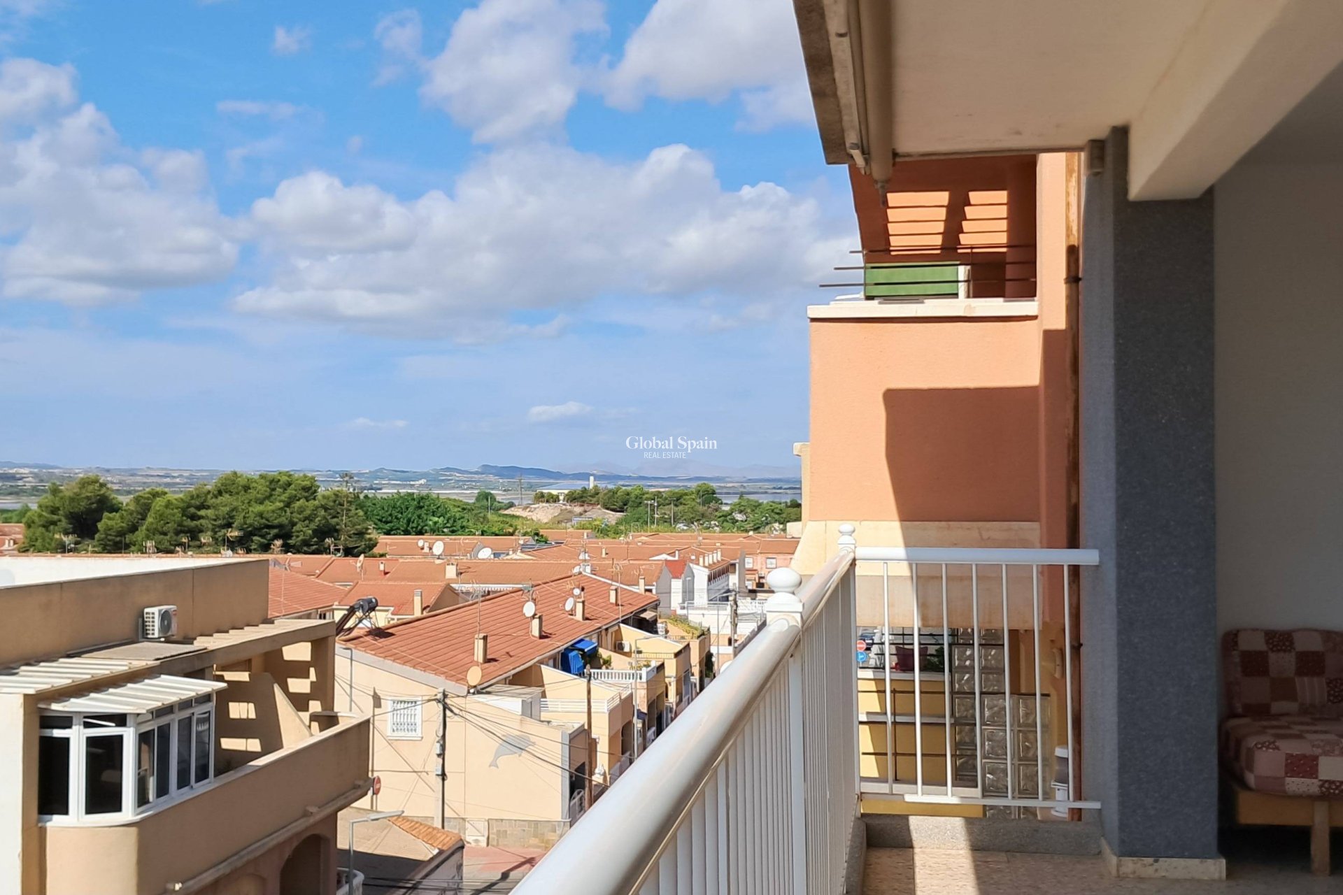 Resale - PENTHOUSE -
TORREVIEJA - Playa De Los Náufragos
