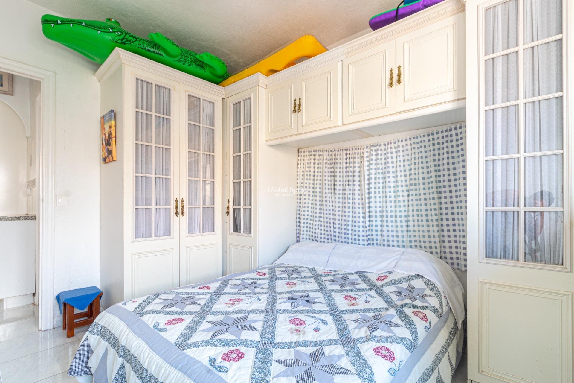 Resale - Penthouse -
TORREVIEJA - Playa de los Naufragos