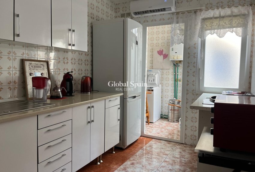 Resale - Penthouse -
TORREVIEJA - Playa del Cura