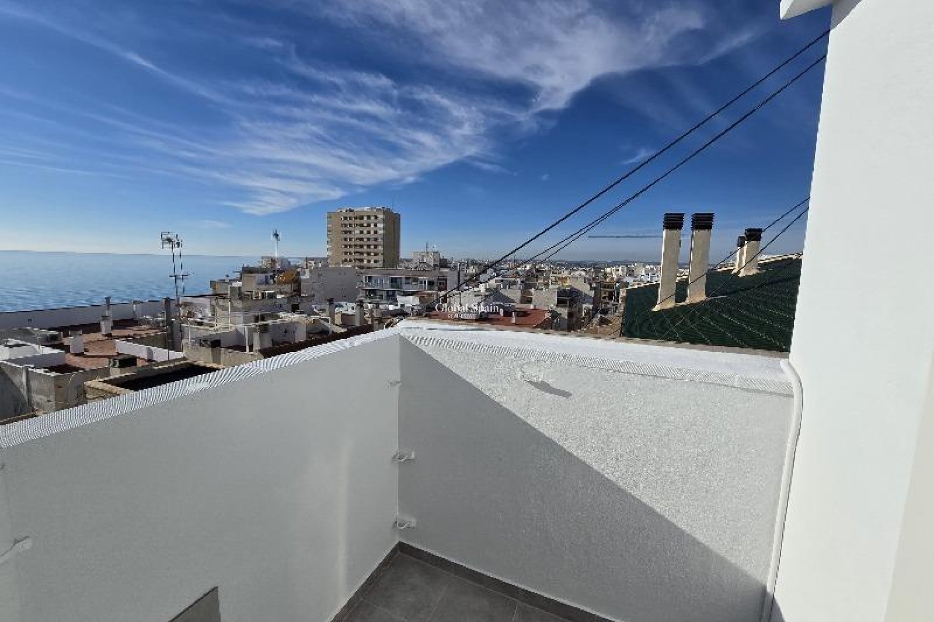 Resale - PENTHOUSE -
TORREVIEJA - Playa del Cura