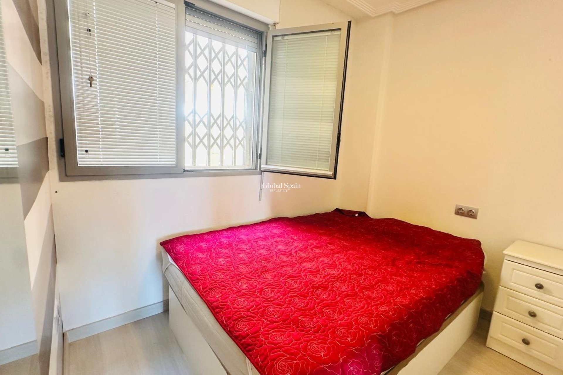 Resale - PENTHOUSE -
TORREVIEJA - Playa del Cura