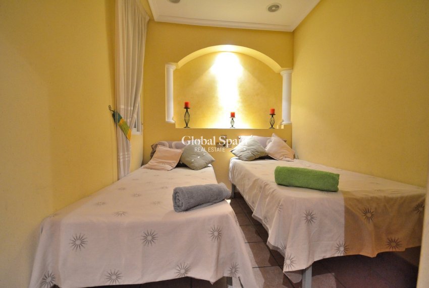 Resale - PENTHOUSE -
TORREVIEJA - Playa del Cura