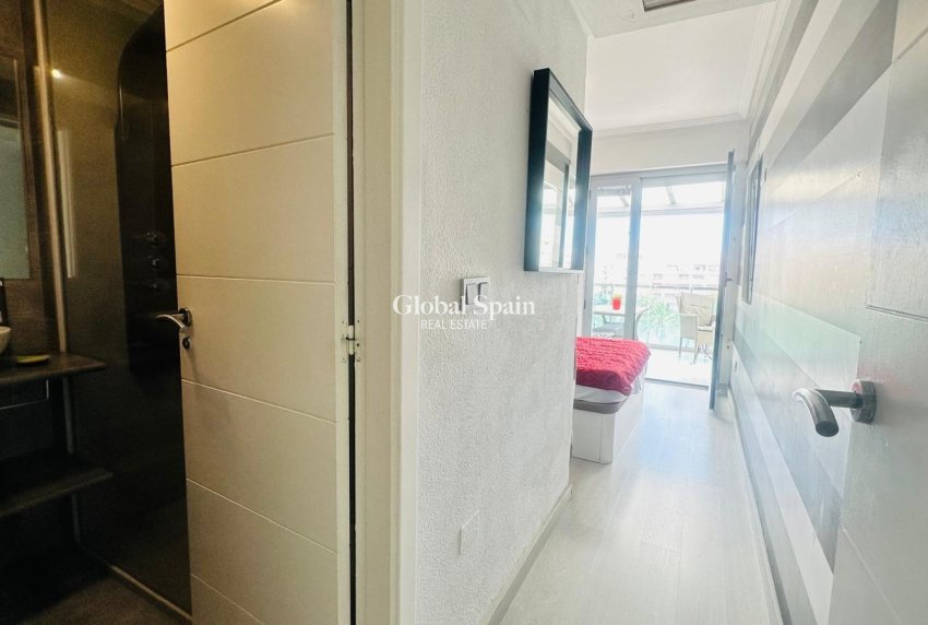 Resale - PENTHOUSE -
TORREVIEJA - Playa del Cura