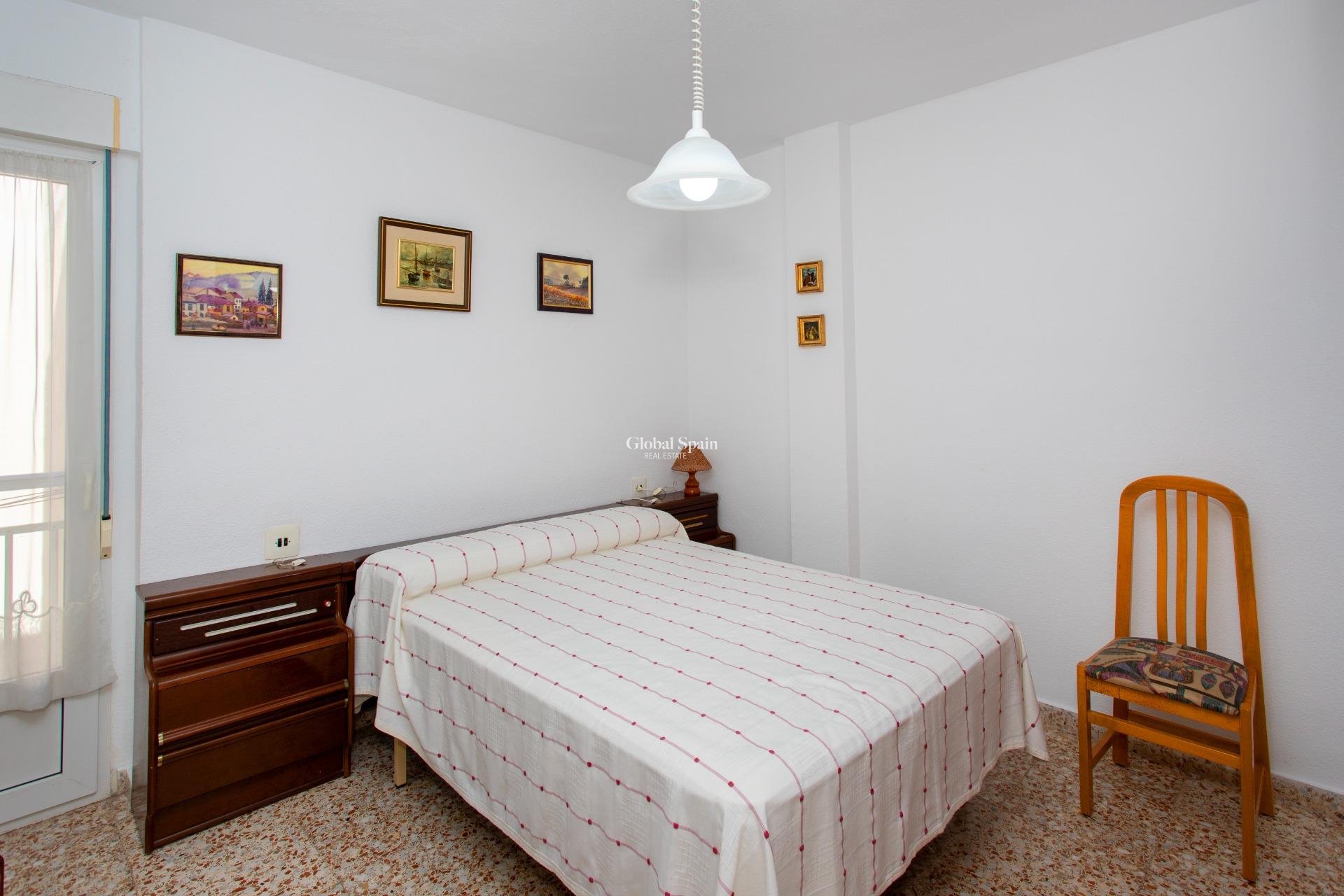 Resale - PENTHOUSE -
TORREVIEJA - Playa del Cura