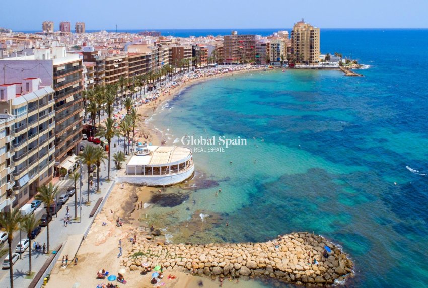 Resale - PENTHOUSE -
TORREVIEJA - Playa del Cura