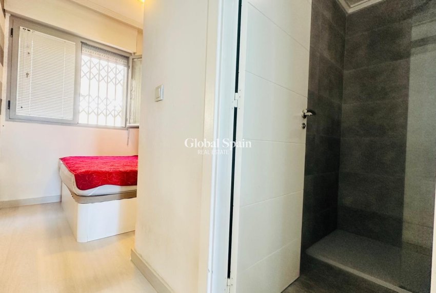 Resale - PENTHOUSE -
TORREVIEJA - Playa del Cura